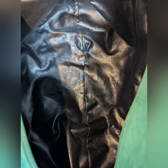 Vintage Boho Neiman Marcus Emerald Green Suede Shoulder Bag - Picture 11 of 12